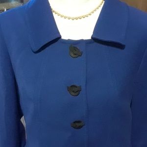 Adorable sky blue Tahari jacket, size 10P